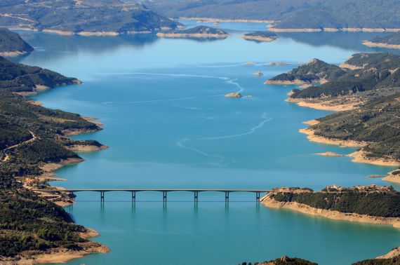 Αποτέλεσμα εικόνας για Η Λίμνη Κρεμαστών