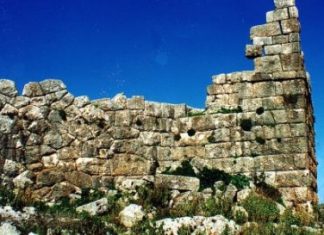 Aρχαιοκάπηλοι σκάβουν στην αρχαία Ακαρνανία