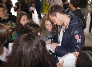 Ποδοσφαιριστές του Παναιτωλικού και μαθητές κατά της βίας