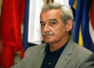 Περίεργες δηλώσεις Χουντή για την προοπτική της δραχμής