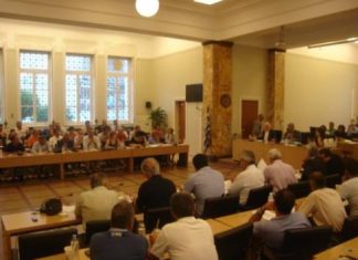 Σε …μετεμφυλιακό κλίμα το δημοτικό συμβούλιο