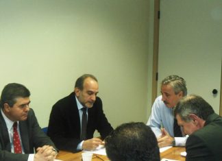 Αύριο ο Μανιάτης στο περιφερειακό συμβούλιο για τις έρευνες πετρελαίου στη Δυτική Ελλάδα