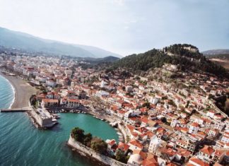 Δήμος Ναυπακτίας: 80% μείωση τελών στους καταστηματάρχες λόγω ανάπλασης