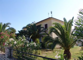 Αναξιοποίητο παραμένει το κτήριο του δημαρχείου Παλαίρου