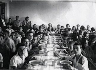 Τουλάχιστον 2.000 μαθήτες δεν έχουν ούτε ψωμί να φάνε