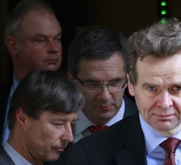 Με το ΔΝΤ ή με το Ελλάντα