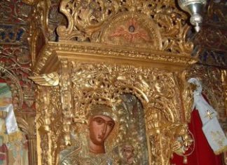 Η Παναγία η Προυσιώτισσα σώζει το Αγρίνιο