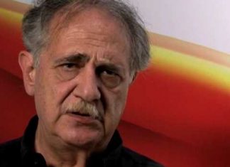 Ο Κώστας Βεργόπουλος μιλά σε εκδήλωση της Ιστορικής Αρχαιολογικής Εταιρείας Δυτικής Ελλάδας