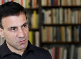 Λαπαβίτσας: Πόσο κυνικοί είναι οι περιώνυμοι δημοσιογράφοι και πολιτικοί που λένει ότι πρέπει να φτωχύνουμε;