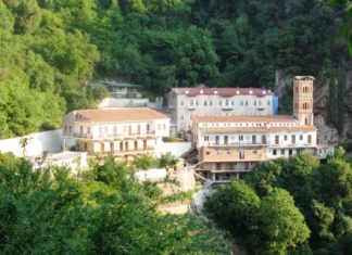 Έκλεψε χρήματα από καταθέσεις ιερέα στην Προυσιώτισσα