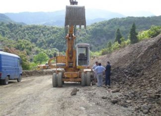 ΥΠΕΣ: «Ξεκολλάνε» τα 1.044 δημοτικά έργα του «Θησέα»