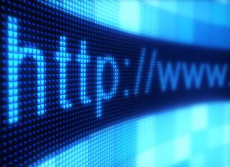 Η μισή Ελλάδα «μπλεγμένη» στο διαδίκτυο