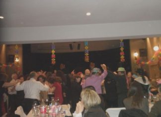 Ξεφάντωσε η ΓΕΑ στις απόκριες