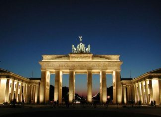 Γερμανοί: Αφήστε την Ελλάδα αβοήθητη – Αποδυναμώνεται η κυβέρνηση Μέρκελ