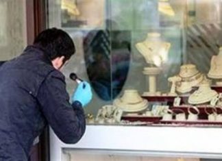 Νέο ριφιφί σε κοσμηματοπωλείο στη Ναύπακτο