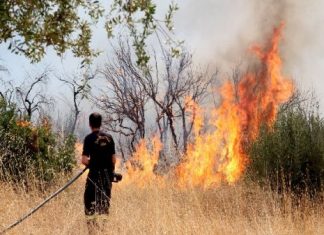 Στη ΜΕΘ του Ρίου παραμένει ο τραυματίας πυροσβέστης