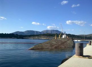 Δείτε το βυθισμένο πλοίο στο Πλατυγιάλι