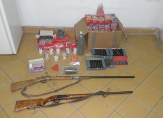 Μπαράζ συλλήψεων για κροτίδες και βεγγαλικά