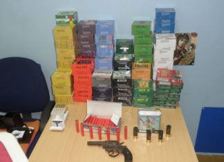 Συλλήψεις για οπλοκατοχή και κροτίδες σε Κατούνα, Μεσολόγγι και Εμπεσό