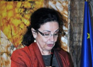 Νοσταλγικό ταξίδι στην Αθήνα του Τσίλλερ με ξεναγό τη Μαριλένα Κασιμάτη