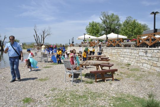 εθελοντικός καθαρισμός τριχωνίδας