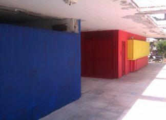 Διατηρητέο και… πολύχρωμο το κτίριο της Πλαζ στην παραλία της Ψανής