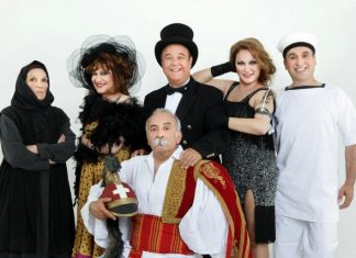 Η θεατρική παράσταση “Η Ελλάδα ποτέ δεν πεθαίνει” στο κηποθέατρο