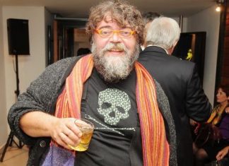 Σταμάτης Κραουνάκης: «Κάθε φορά που έβριζα το ΠΑΣΟΚ, μου έστελναν σπίτι το ΣΔΟΕ»