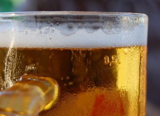 Πίνεις μπίρα, σώζεις τη χώρα