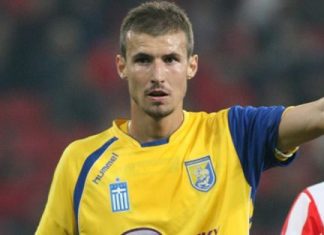 Σοκ με Μουμίν και Κουτρουμάνο στον Παναιτωλικό