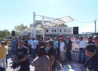 Στη Θεσσαλονίκη για διαμαρτυρία στη ΔΕΘ οι αστυνομικοί της Ακαρνανίας