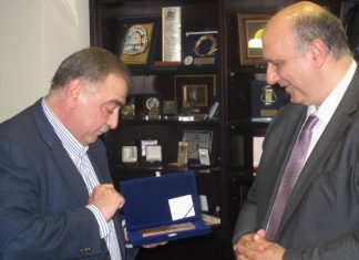 Η επίσκεψη Αγγελάκα σε Περιφέρεια, Επιμελητήριο και Μητροπολίτη