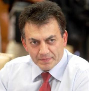 Επιστρέψτε στο κράτος – πατερούλη να σας φορολογήσει