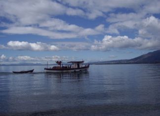 Λίμνη Τριχωνίδα : Μνημείο φύσης και πολιτισμού
