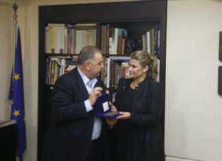 Για τα προβλήματα των επιχειρήσεων της περιοχής ενημέρωσε το Επιμελητήριο Αιτ/νίας τη Ν. Φούντα