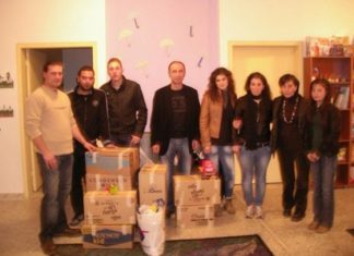 Προσφορά αγάπης από το Σχολείο Δεύτερης Ευκαιρίας Αγρινίου στο «Χαμόγελο του Παιδιού»