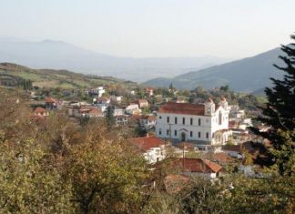 Το σχολείο και ο δήμος Ξηρομέρου “σπρώχνουν” τις Φυτείες στο Αγρίνιο