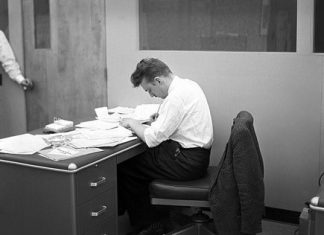 Πολίτες και δημόσιοι υπάλληλοι