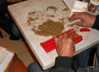 Παρά τις απαγορεύσεις, το στριφτό τσιγάρο στο Ξηρόμερο αντιστέκεται…