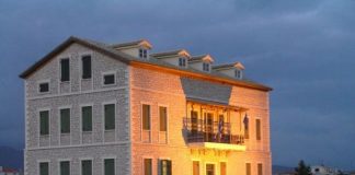 Παρουσίαση του βιβλίου «Οι Έλληνες μια Παγκόσμια Ιστορία» στο Βυρώνειο κτήριο