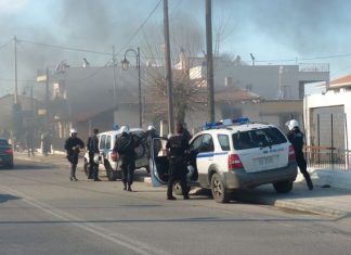 Με παρατηρητή της Διεθνούς Αμνηστίας η δίκη για τις επιθέσεις κατά Ρομά στο Αιτωλικό