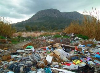 Η μεγάλη μάχη για τα 2 δις των εργοστασίων απορριμμάτων σε εξέλιξη