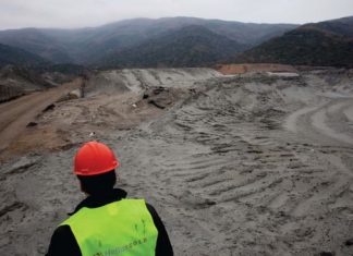 Ανοιχτός διάλογος από την ΑΝΤΑΡΣΥΑ: “H δημοκρατία στις σκουριές της ανάπτυξης”