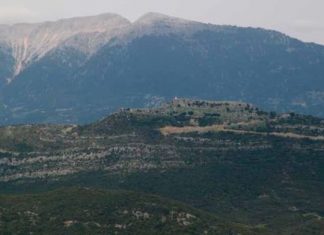 Βλοχός : Tο φρούριο των Θεστιέων