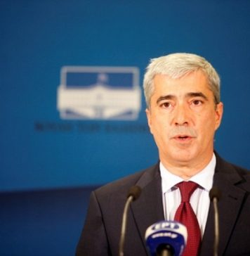 Πρέπει να ακριβύνουν