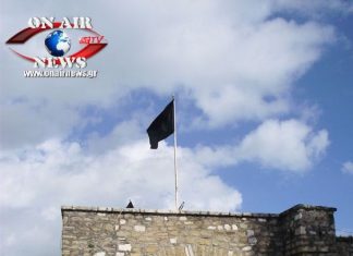 Kατέβηκαν οι Ελληνικές σημαίες! Μαύρες σημαίες σε όλο το Μεσολόγγι για το ΤΕΙ