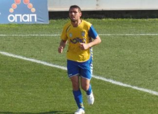 Νοκ άουτ και ο Αραμπατζής!