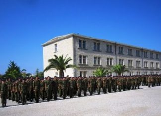 Καψάλης vs Μουστακλής