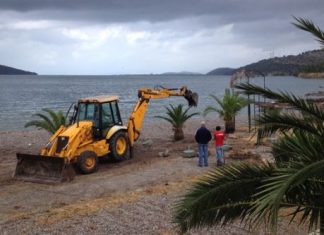 Εργασίες καθαριότητας στην ανατολική πλαζ της Αμφιλοχίας