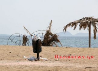 Εγκατάλειψη και σκουπίδια η εικόνα στην Τουρλίδα